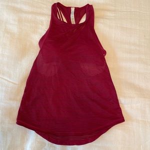 lululemon workout tank top, built in bra, perfect condition, never worn, size 2